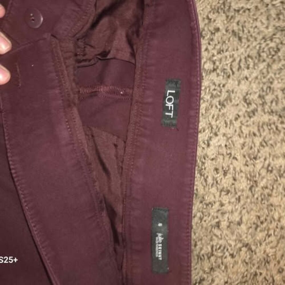 LOFT Julie SKINNY Maroon Pants - Picture 2 of 5